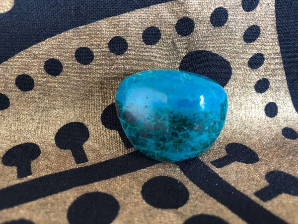102 • • Crisocola Pebble • •