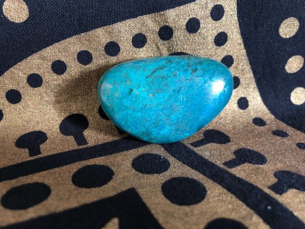 105 • • Crisocola Pebble • •