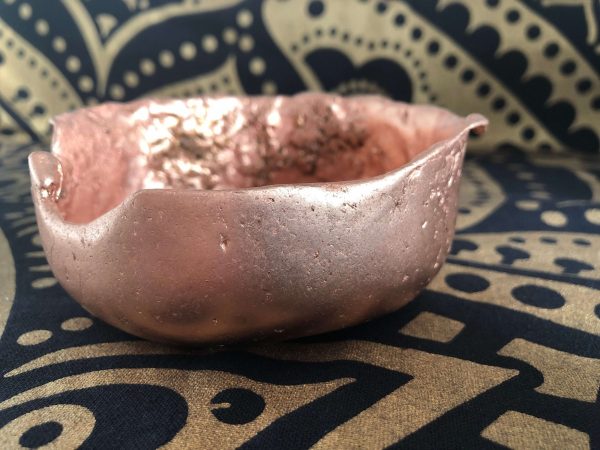 110 • • Cooper Bowl / Taça de Cobre • •